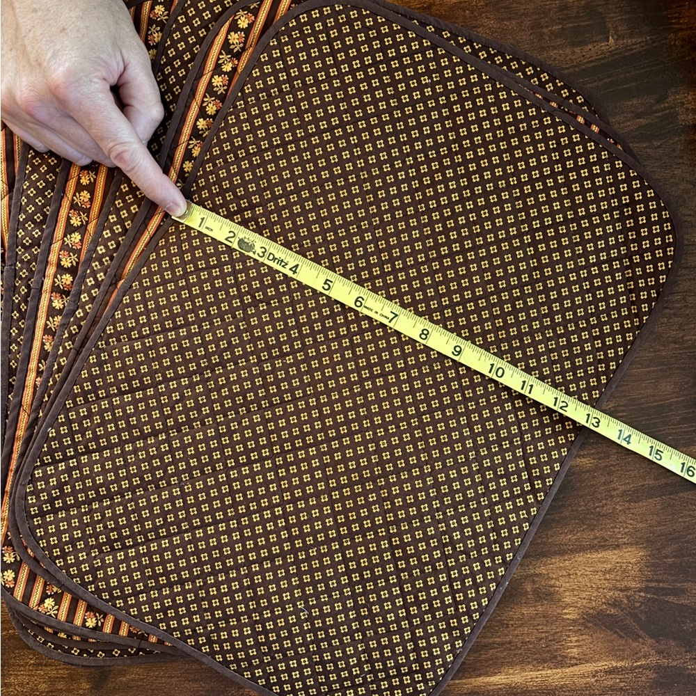 Vintage Placemats (Set of 8) Handmade Quilted Brown/Orange Reversible Linens - Picture 3 of 5